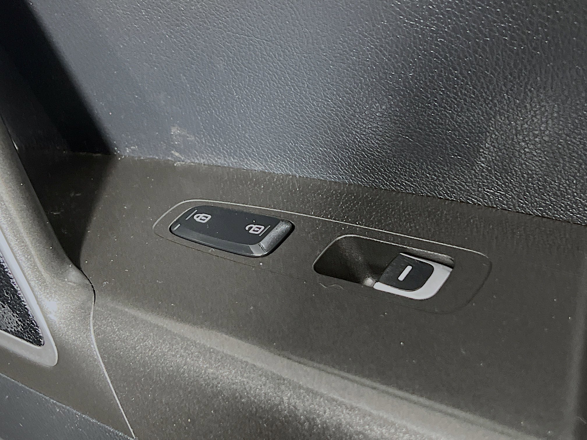 Used 2022 Kia Sportage LX image 32