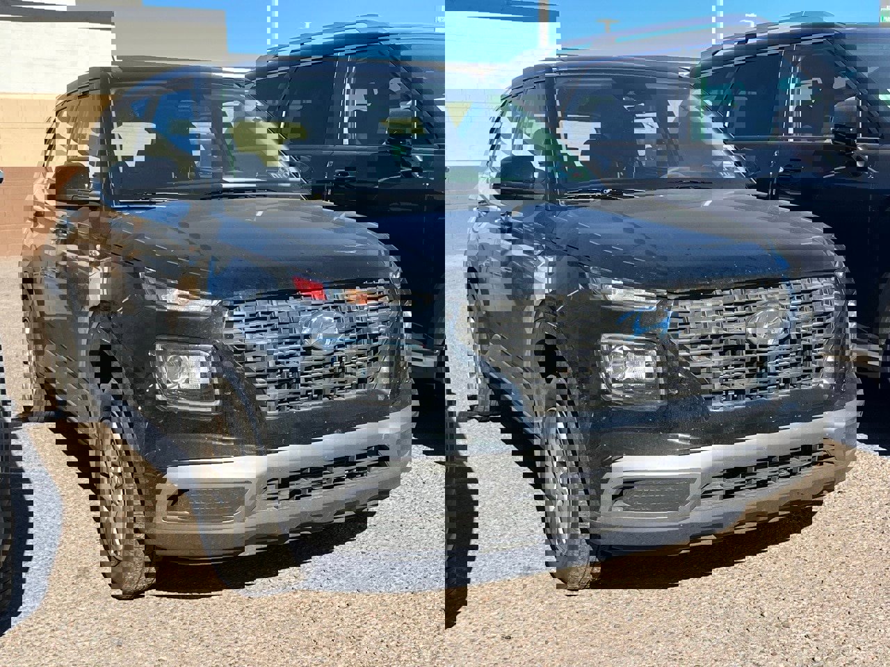 Certified 2023 Hyundai Venue SE image 1