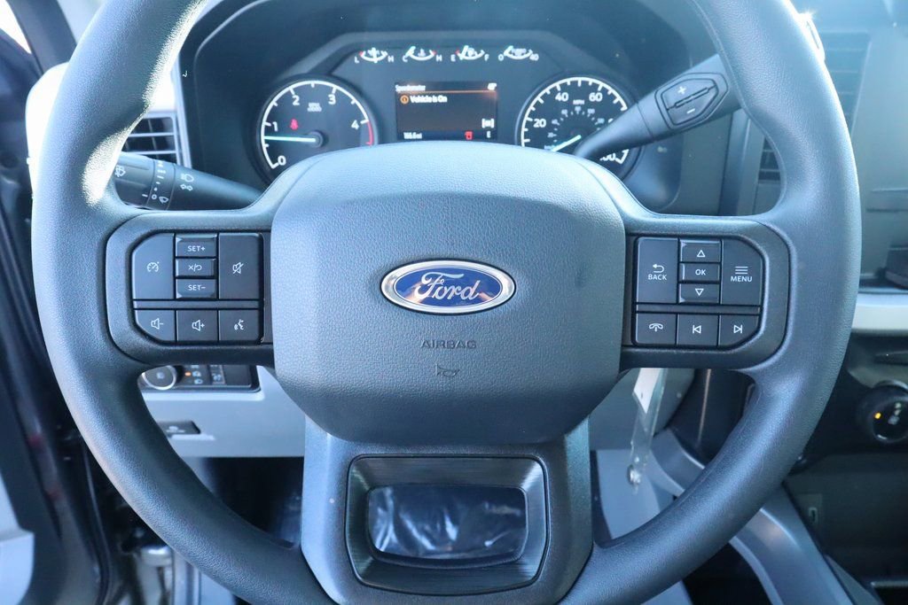 New 2026 Ford F250 XLT w/ FX4 Off-Road Package image 3
