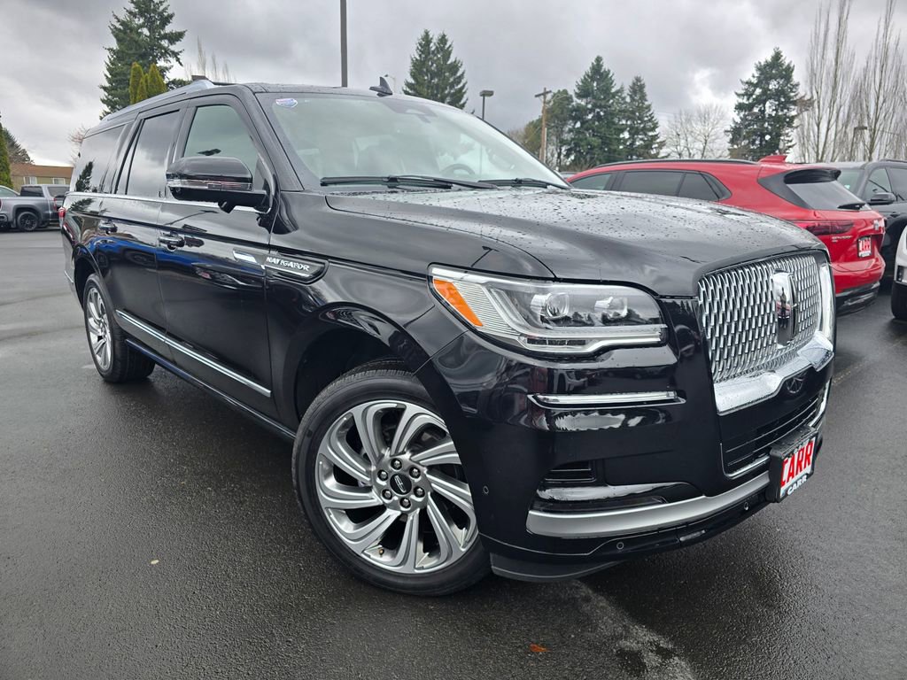Used 2024 Lincoln Navigator L Reserve image 41
