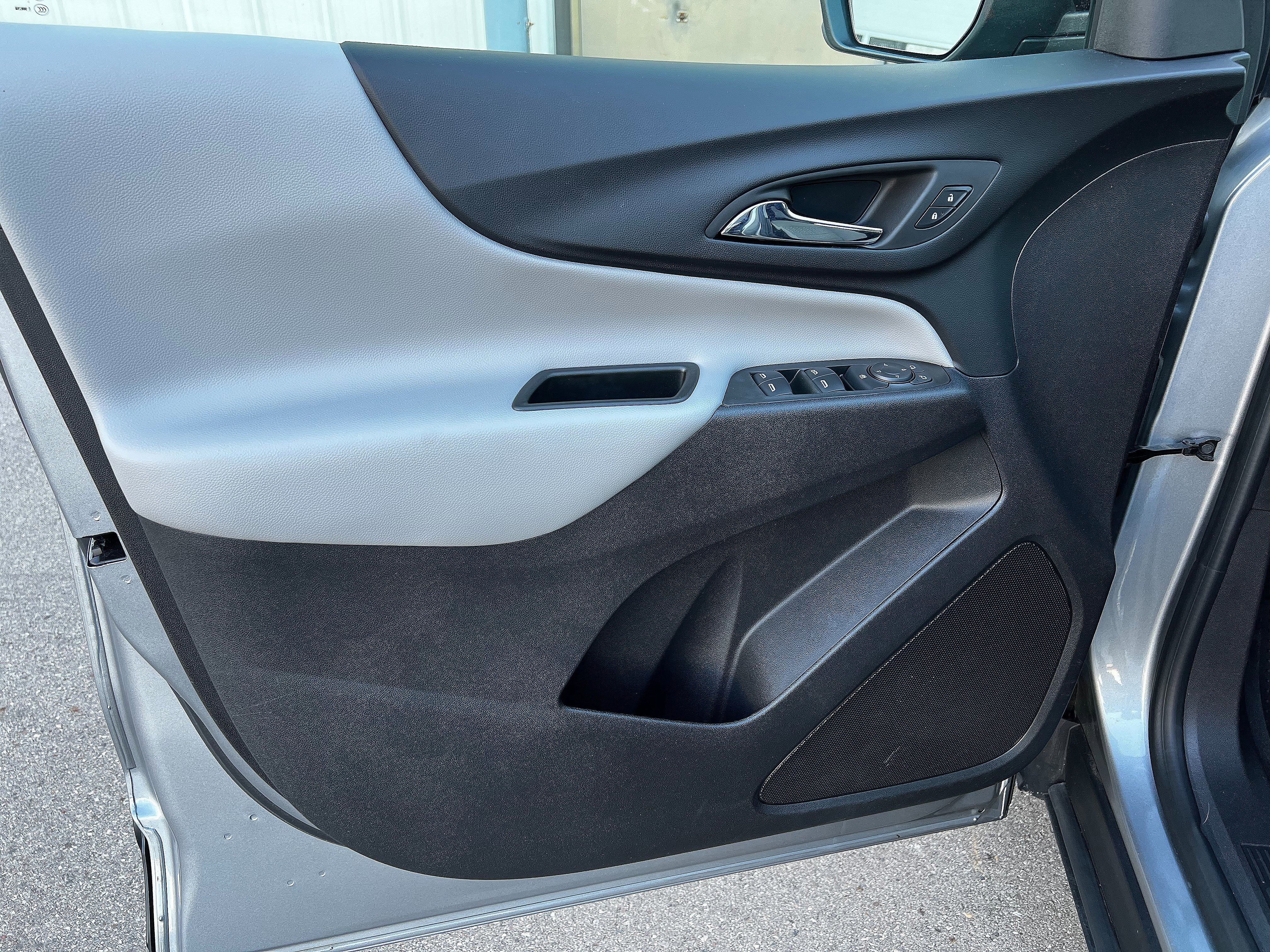 Used 2024 Chevrolet Equinox LS w/ LS Convenience Package image 11