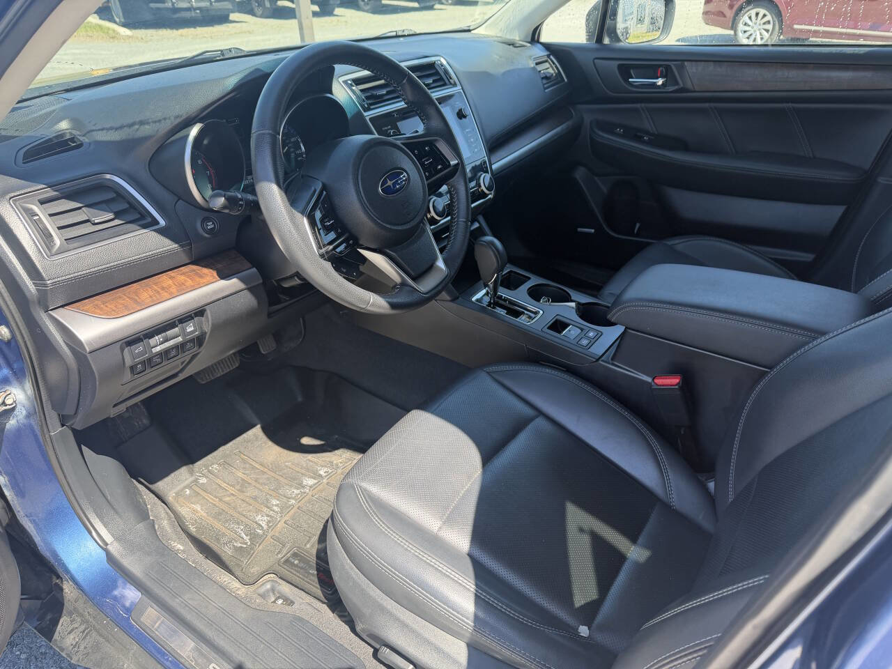 Used 2019 Subaru Outback 2.5i Limited AWD/4WD image 9