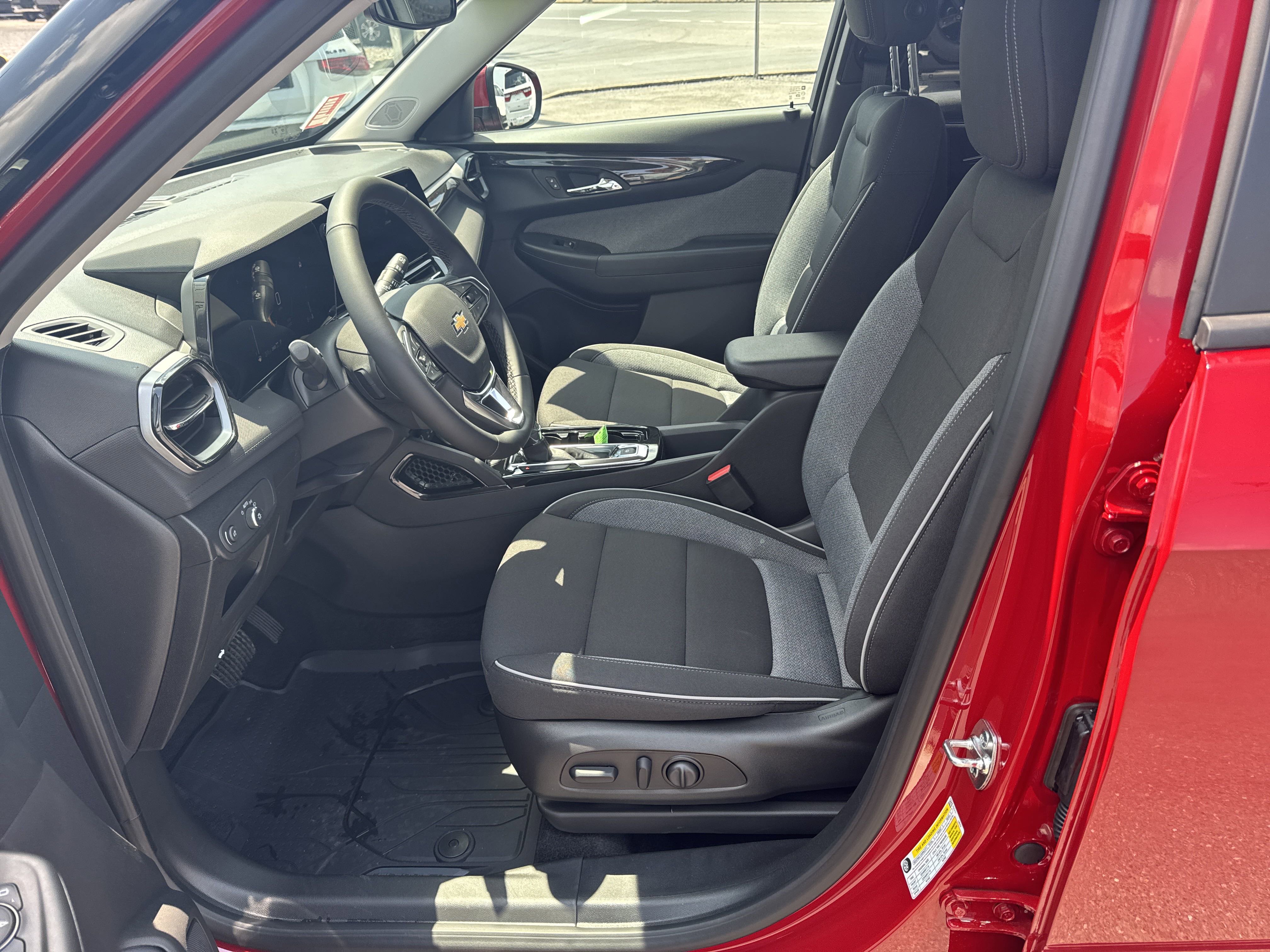 New 2026 Chevrolet TrailBlazer LT w/ Convenience Package image 11