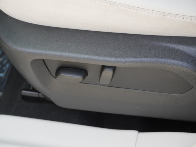 Used 2023 Buick Envision Preferred AWD/4WD image 20