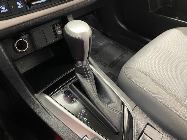 Used 2017 Toyota Corolla LE w/ Carpet Mat Package (TMS) FWD image 7