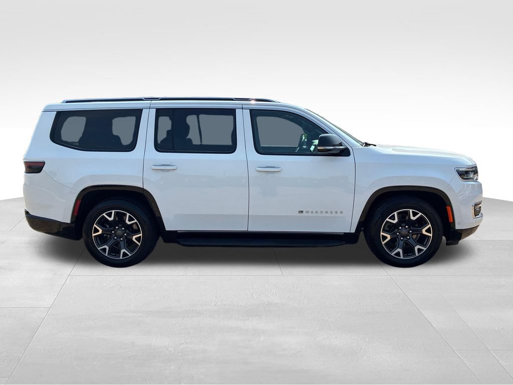 Used 2024 Jeep Wagoneer Series III AWD/4WD image 7