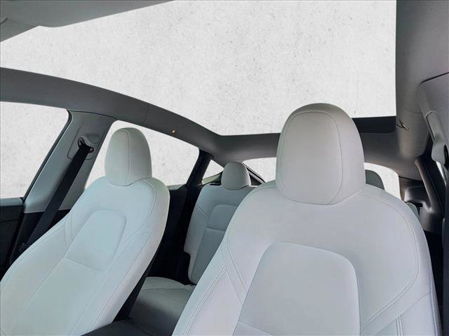 Used 2024 Tesla Model Y Long Range image 16