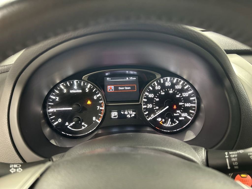 Used 2015 Nissan Altima 2.5 SV FWD image 13