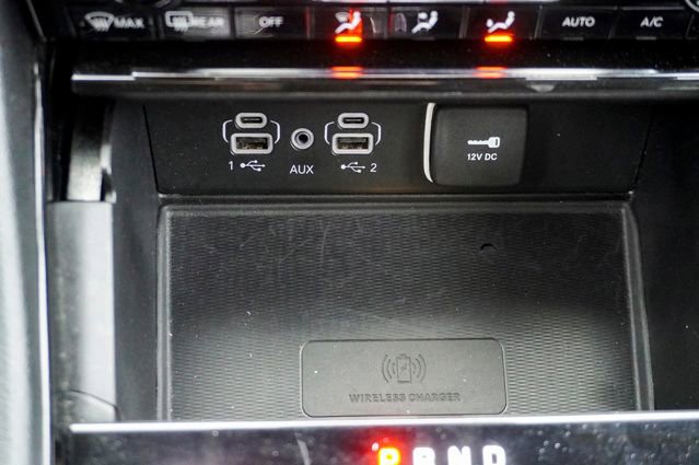 Used 2023 Jeep Grand Cherokee Limited w/ Luxury Tech Group II image 22