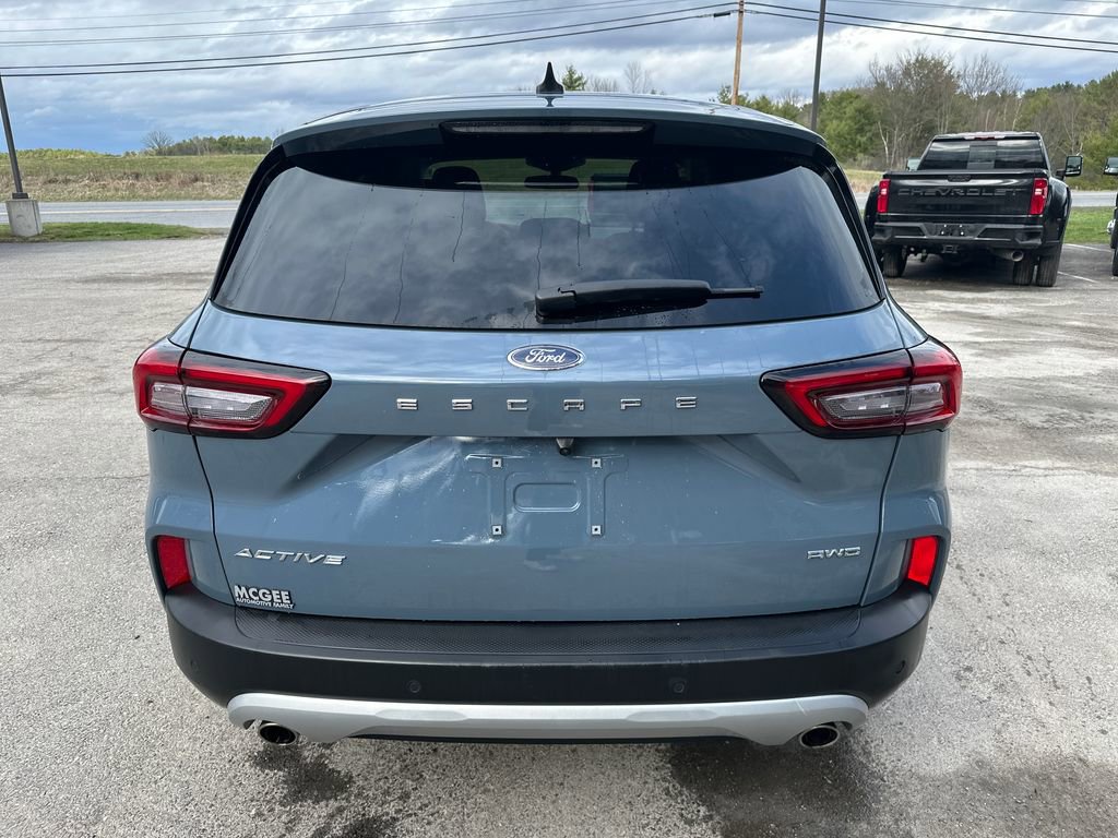 Used 2024 Ford Escape Active w/ Tech Pack #1 AWD/4WD image 4