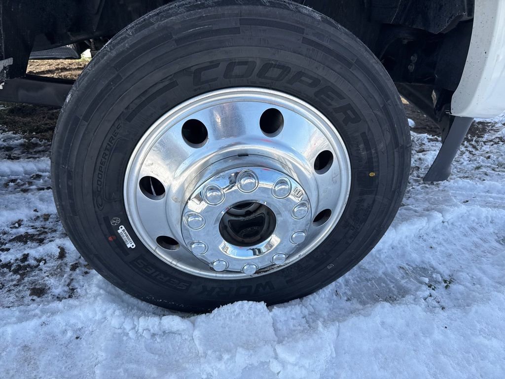 Used 2022 Ford F450 Platinum w/ FX4 Off-Road Package image 16