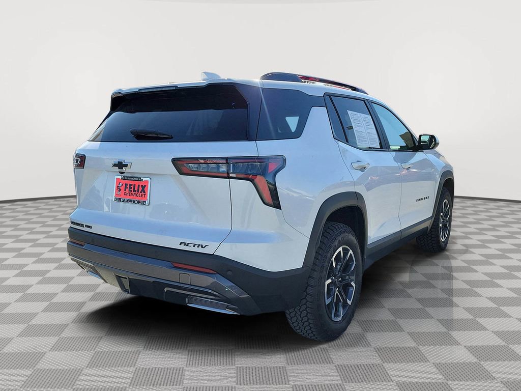 Used 2025 Chevrolet Equinox ACTIV w/ Convenience Package III image 3