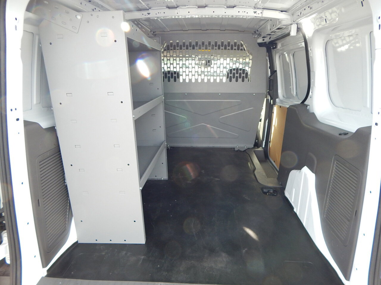 Used 2022 Ford Transit Connect XL image 13