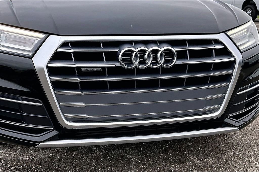 Used 2019 Audi Q5 2.0T Premium AWD/4WD image 38