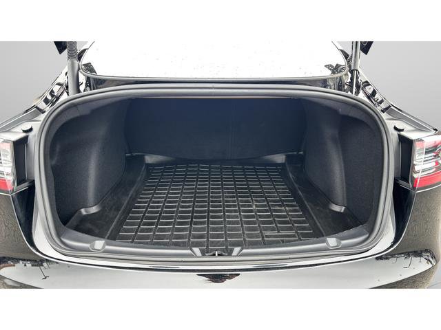 Used 2023 Tesla Model 3 Performance image 12