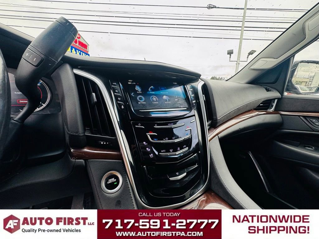 Used 2019 Cadillac Escalade Luxury image 12