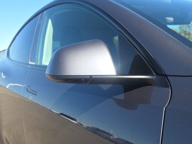 Used 2021 Tesla Model Y Long Range AWD/4WD image 5