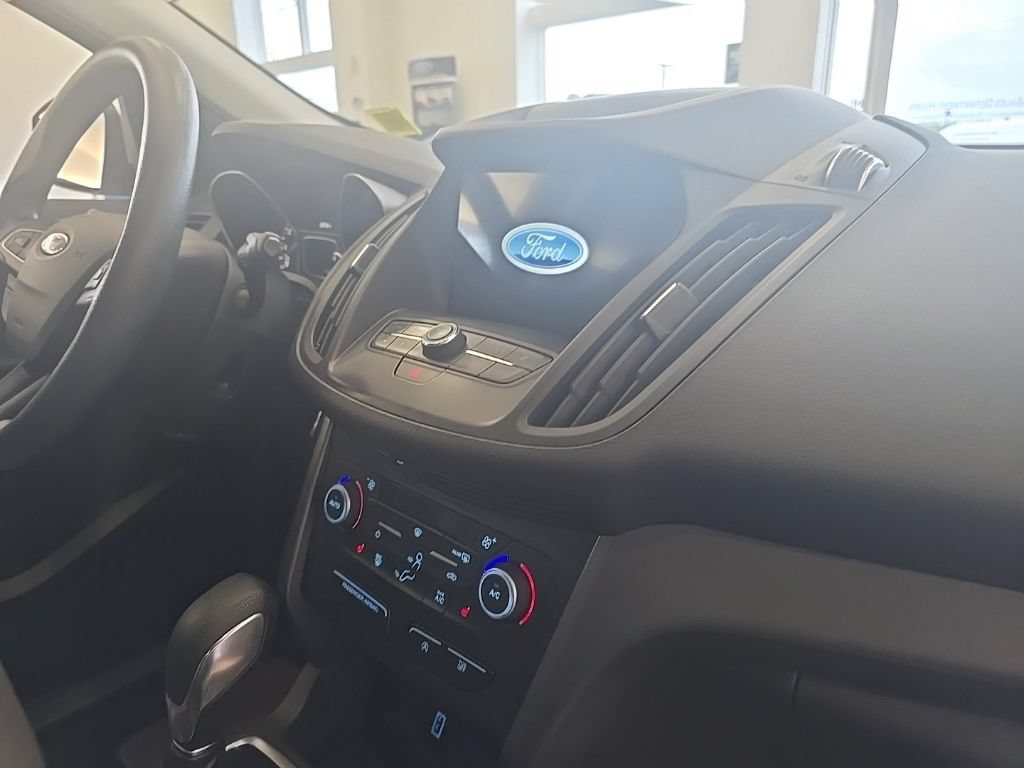 Used 2019 Ford Escape SE AWD/4WD image 36