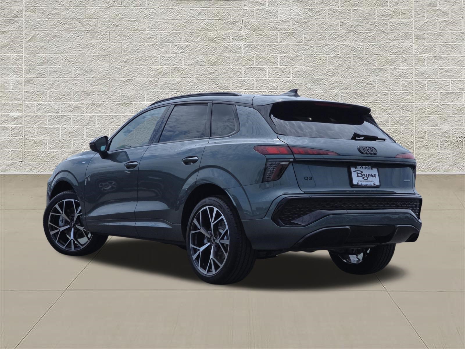 New 2026 Audi Q3 quattro 2.0T AWD/4WD image 5