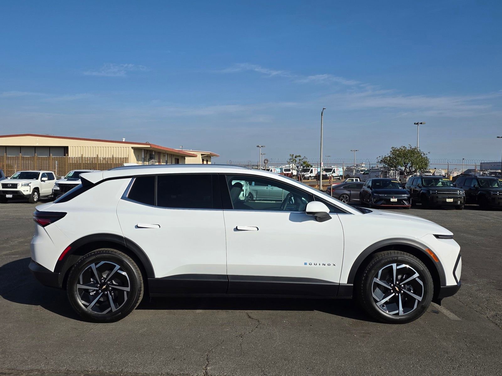 New 2026 Chevrolet Equinox EV LT image 8