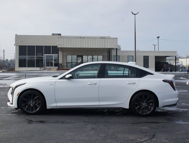 Used 2025 Cadillac CT5 V image 11