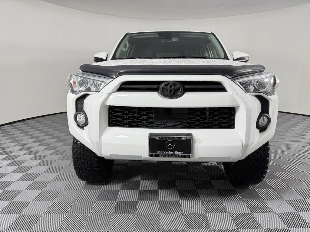 Used 2020 Toyota 4Runner SR5 Premium w/ Moonroof Package image 2