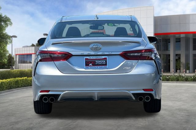 Used 2024 Toyota Camry XSE FWD image 6
