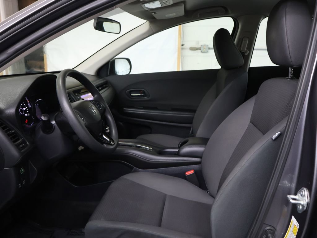 Used 2021 Honda HR-V LX image 17