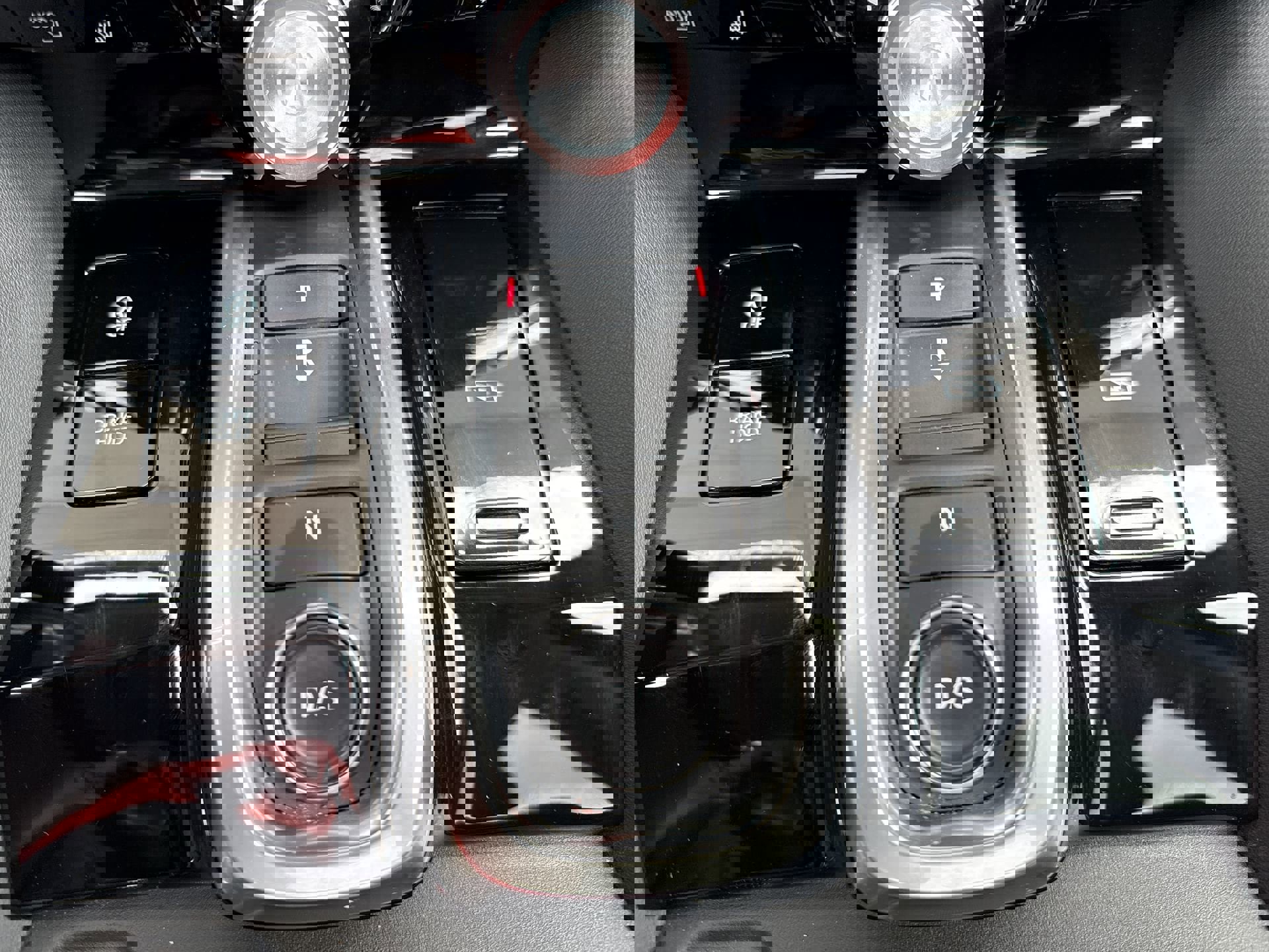 Used 2025 Acura MDX SH-AWD w/ Technology Package image 22