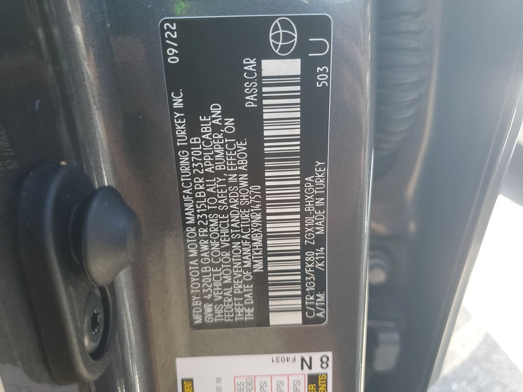 Used 2022 Toyota C-HR XLE FWD image 26