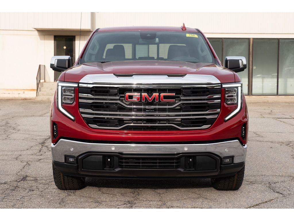 New 2026 GMC Sierra 1500 SLT image 3