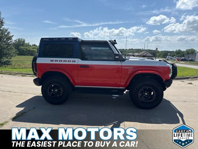 Certified 2025 Ford Bronco Stroppe Edition AWD/4WD image 3