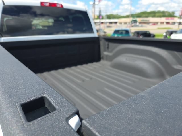 Used 2024 RAM 2500 Big Horn w/ Night Edition AWD/4WD image 6