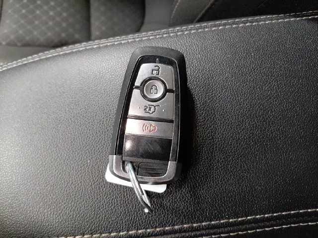 Used 2025 Ford Escape Active AWD/4WD image 24