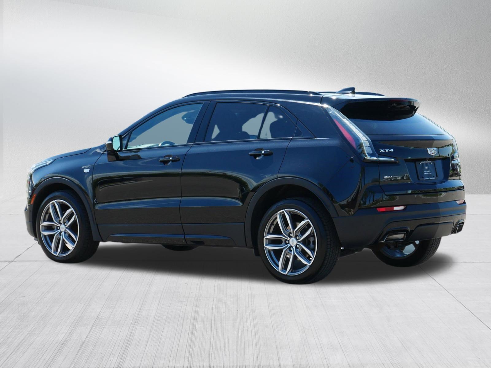 Used 2020 Cadillac XT4 Sport AWD/4WD image 4