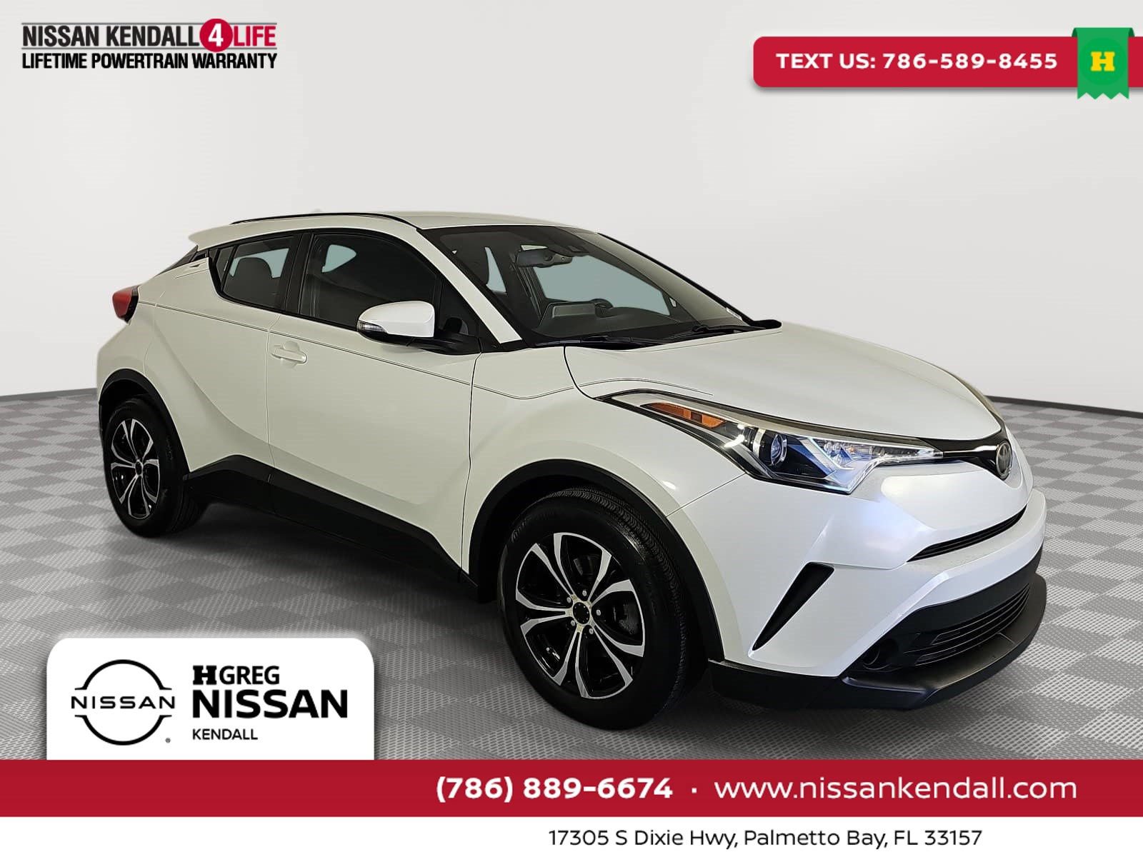 Used 2019 Toyota C-HR LE FWD image 1