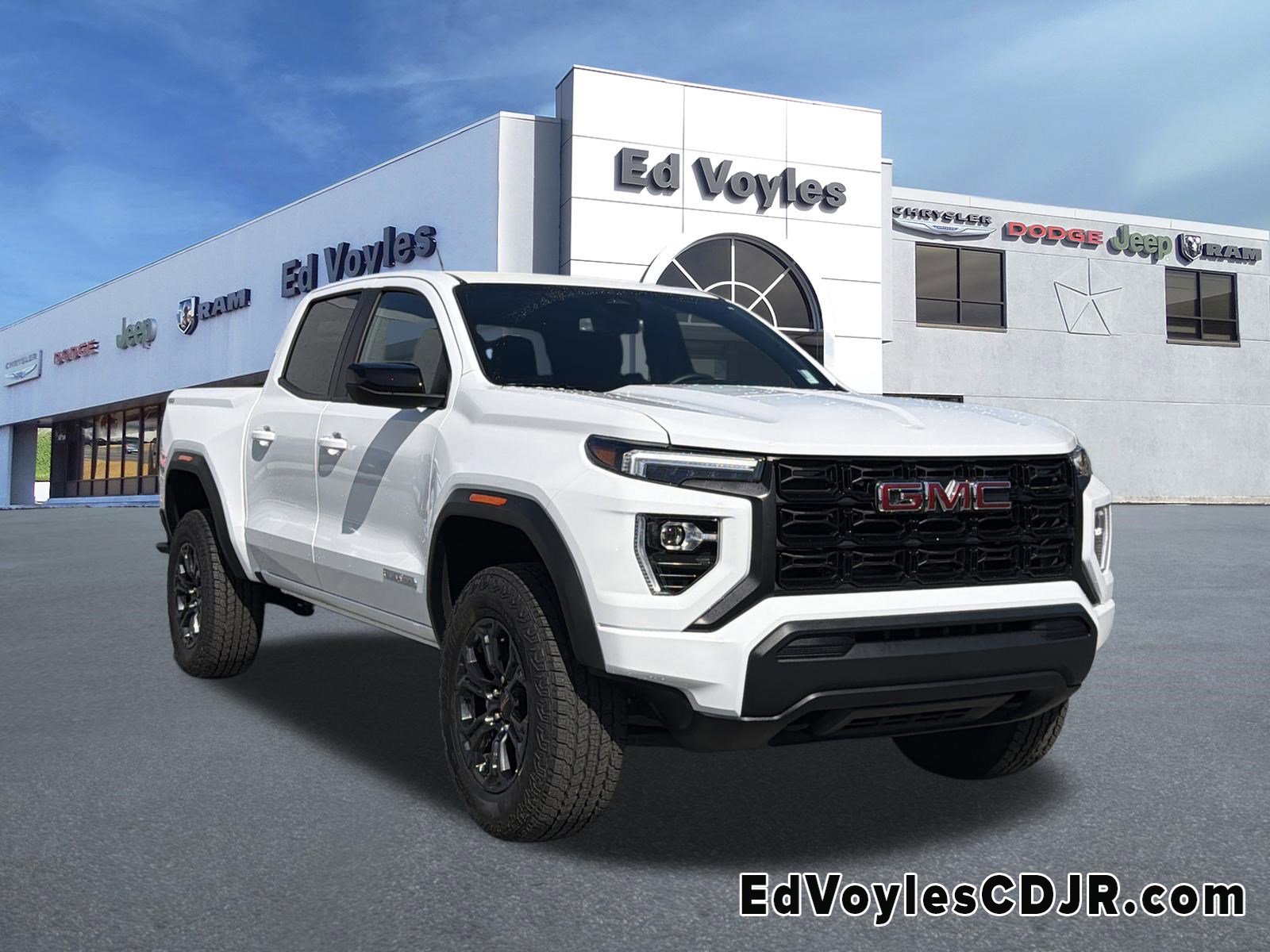 Used 2025 GMC Canyon Elevation