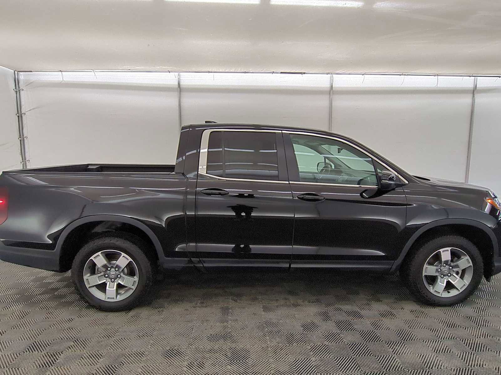 Used 2025 Honda Ridgeline RTL image 7
