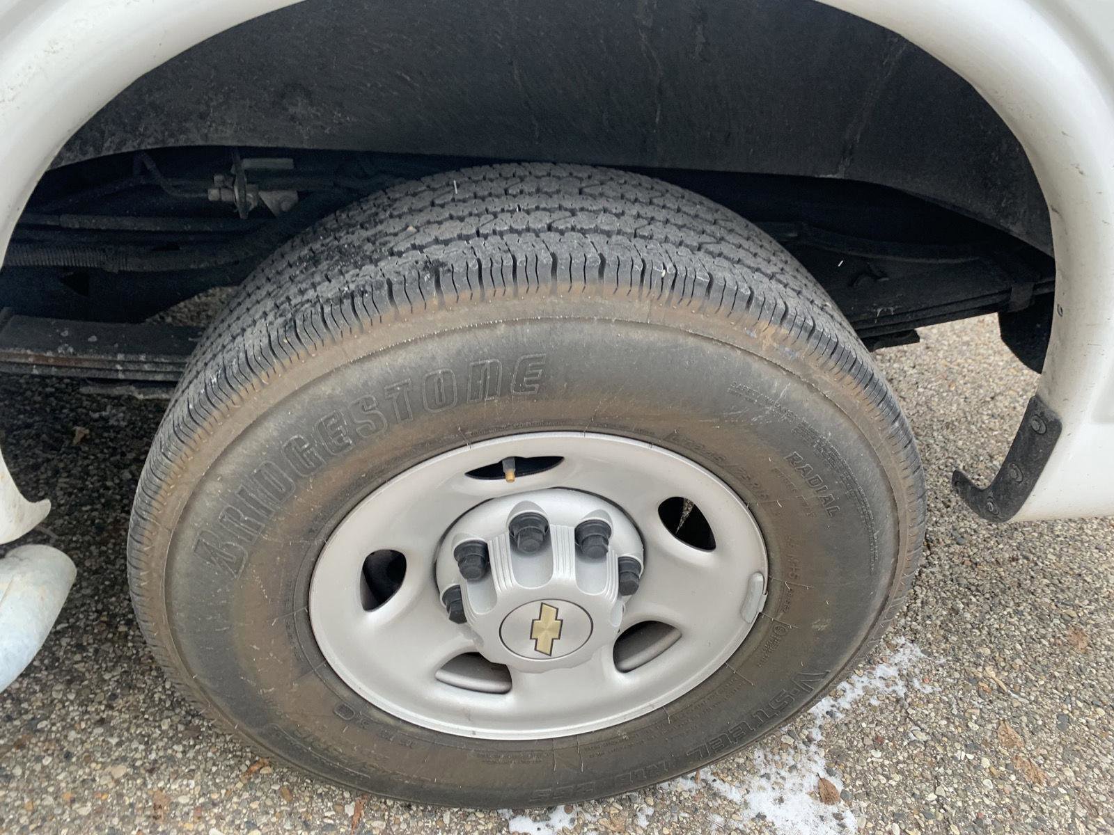 Used 2024 Chevrolet Express 2500 w/ Driver Convenience Package image 40