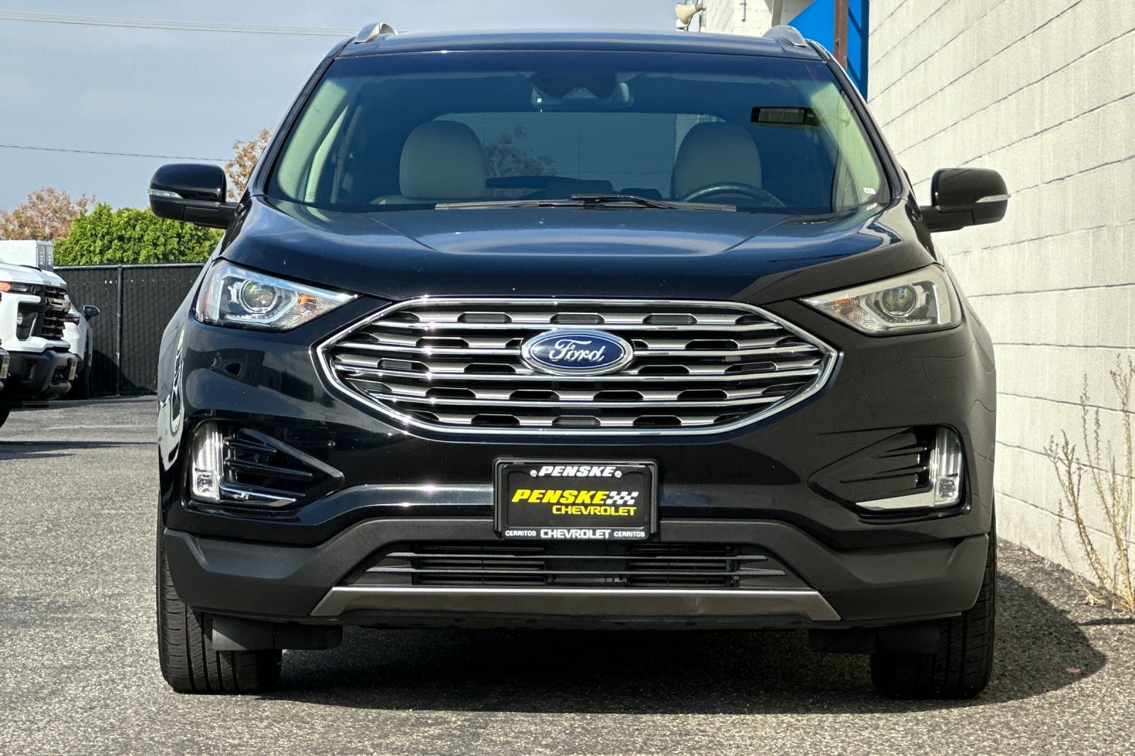 Used 2019 Ford Edge SEL AWD/4WD image 9