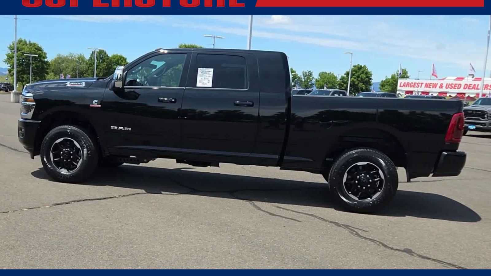 New 2026 RAM 3500 Laramie AWD/4WD image 5
