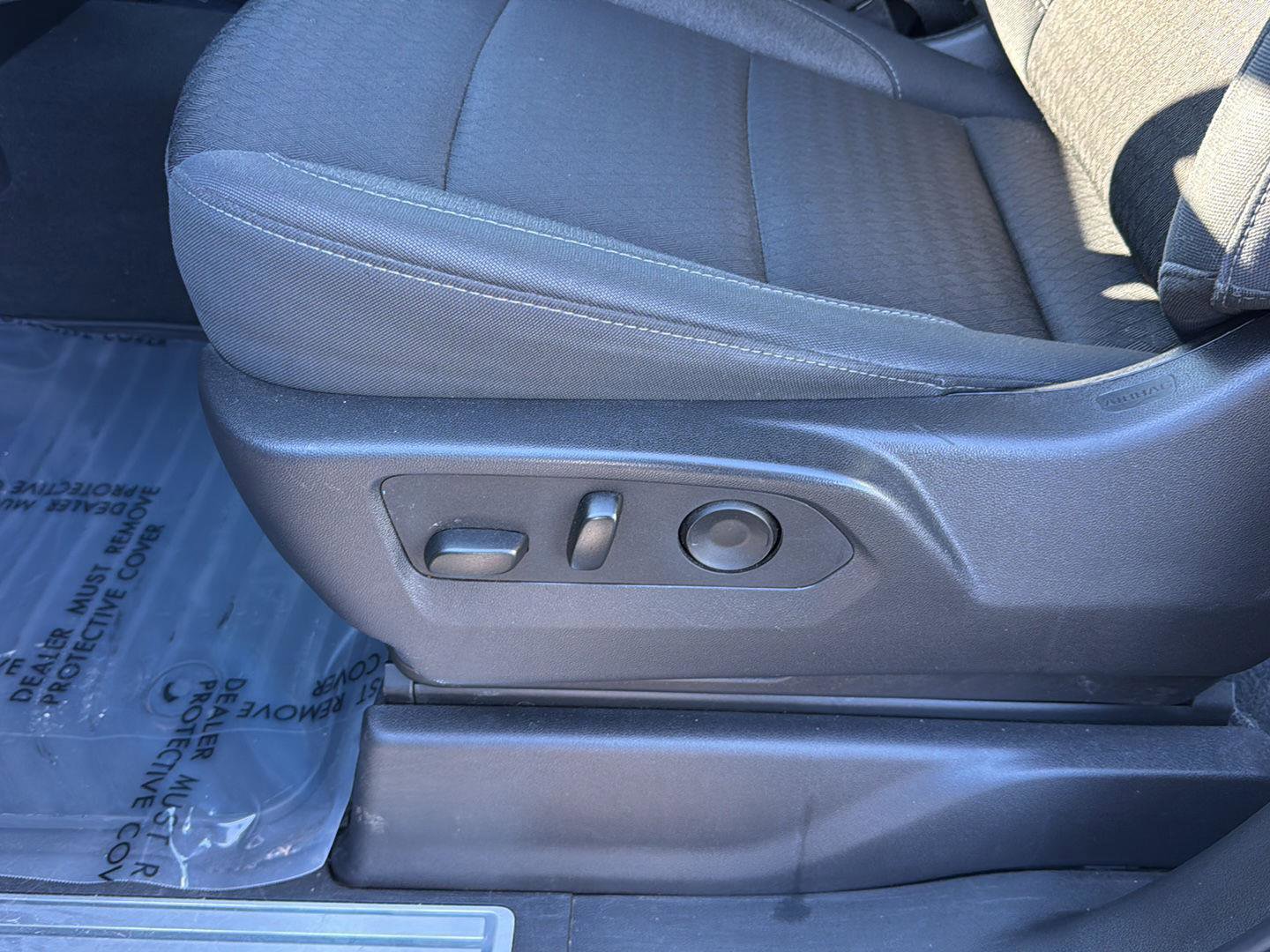 Certified 2025 Chevrolet Silverado 1500 LT image 27