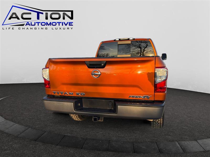 Used 2019 Nissan Titan PRO-4X image 7