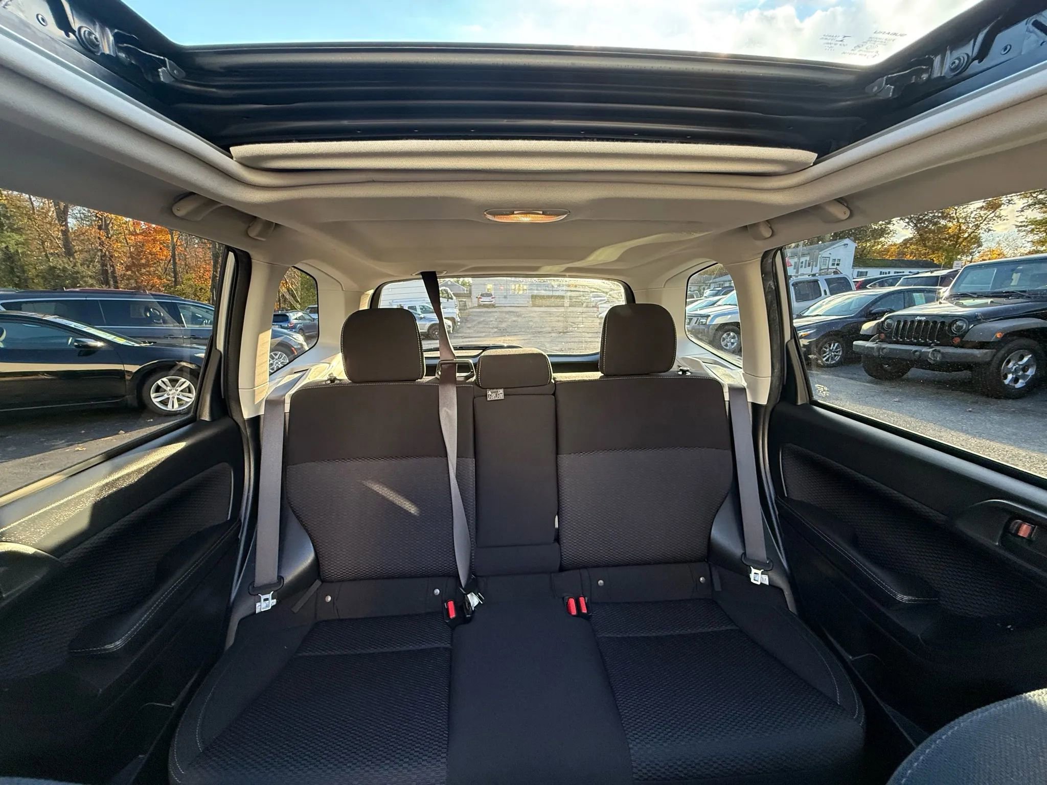 Used 2017 Subaru Forester 2.5i Premium w/ All-Weather Package image 30