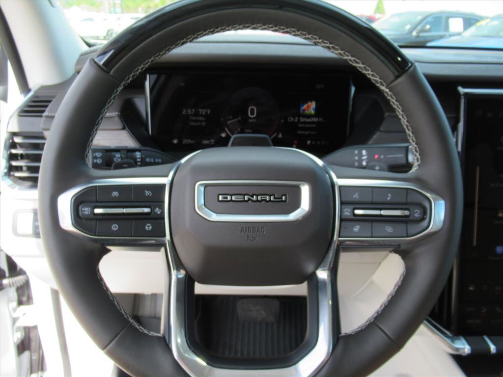 Used 2025 GMC Acadia Denali w/ Super Cruise Package image 23
