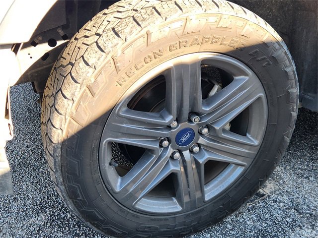 Used 2020 Ford F150 Lariat image 10