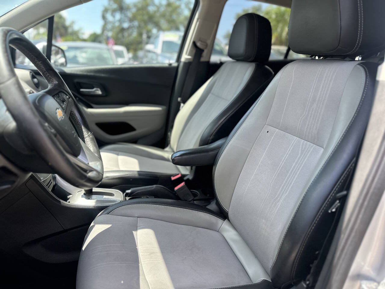 Used 2015 Chevrolet Trax LT w/ LT Plus Package FWD image 10