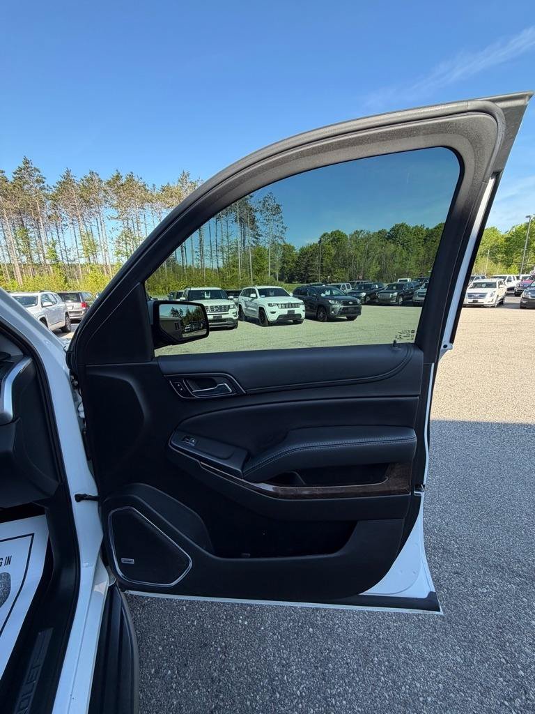 Used 2018 Chevrolet Suburban LT AWD/4WD image 23