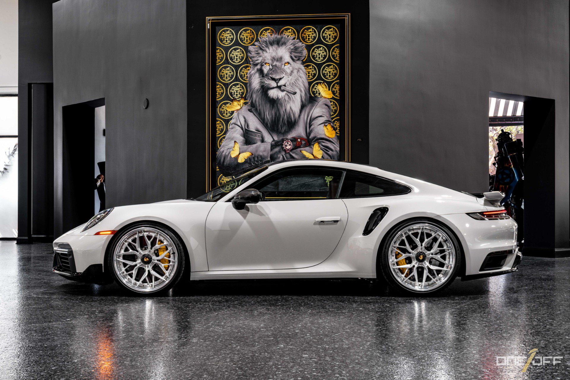 Used 2022 Porsche 911 Turbo S AWD/4WD image 31