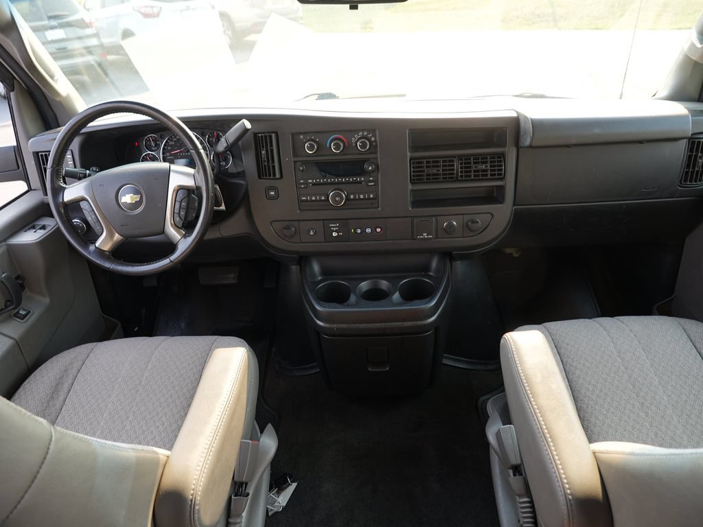 Used 2018 Chevrolet Express 3500 LT w/ LT Preferred Equipment Group RWD image 25